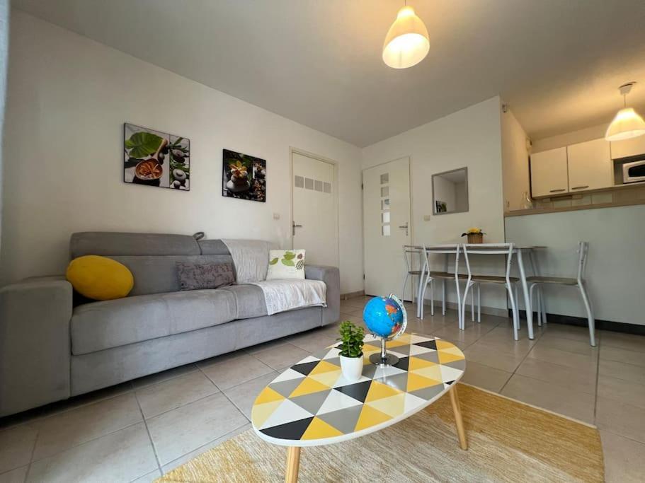 T2 Calme Et Paisible Parking Apartment Carcassonne Exterior photo